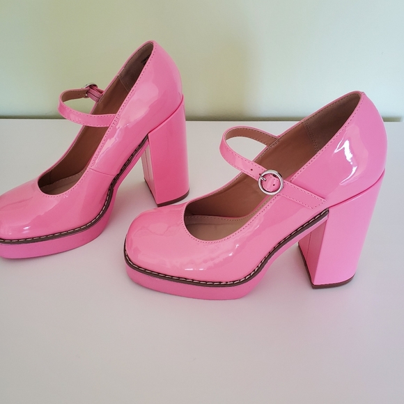 Steve Madden Hot Pink Mary Jane Shoes - Picture 6 of 8